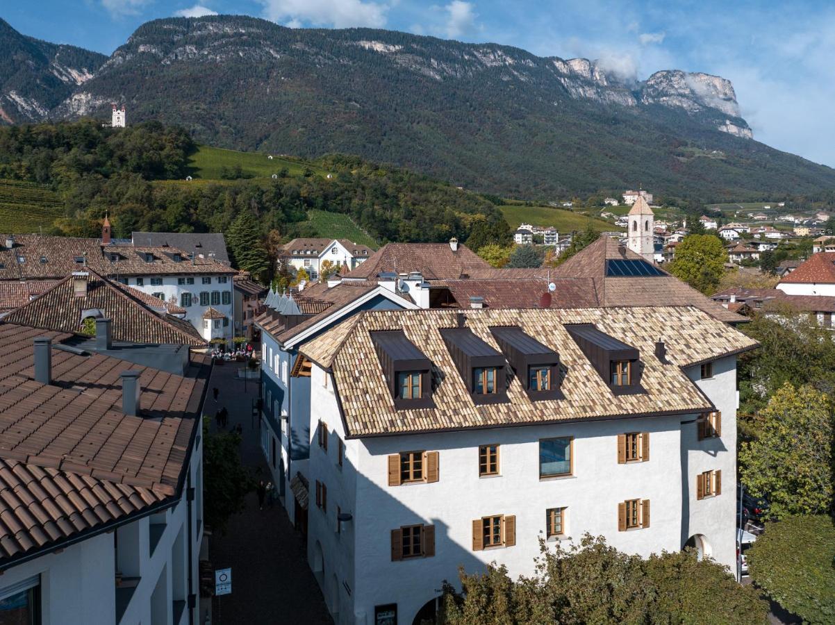 Schmitte Am Sonnenwirtsplatz Eppan In South Tyrol Appiano Sulla Strada Del Vino Exterior foto