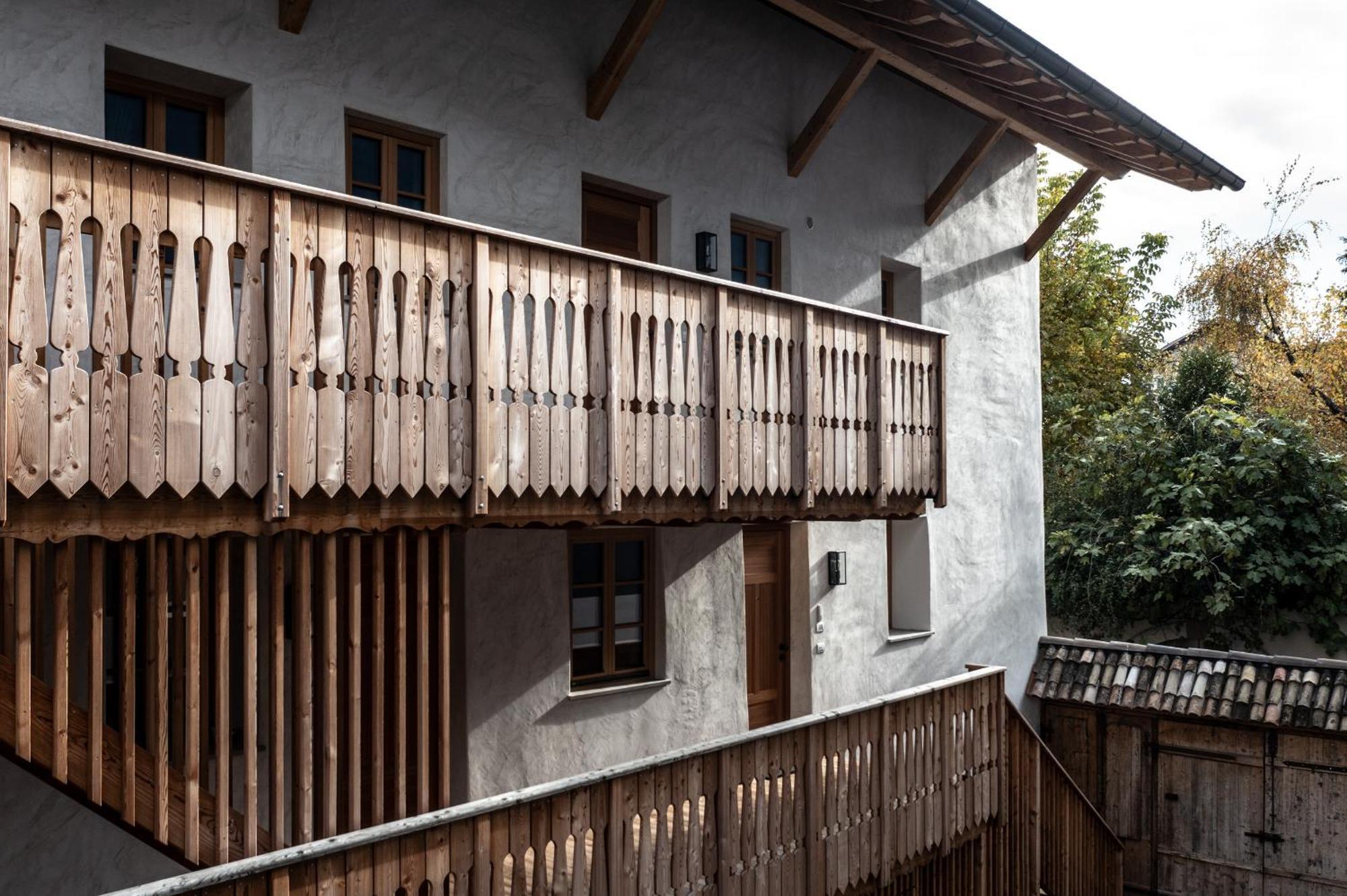 Schmitte Am Sonnenwirtsplatz Eppan In South Tyrol Appiano Sulla Strada Del Vino Exterior foto