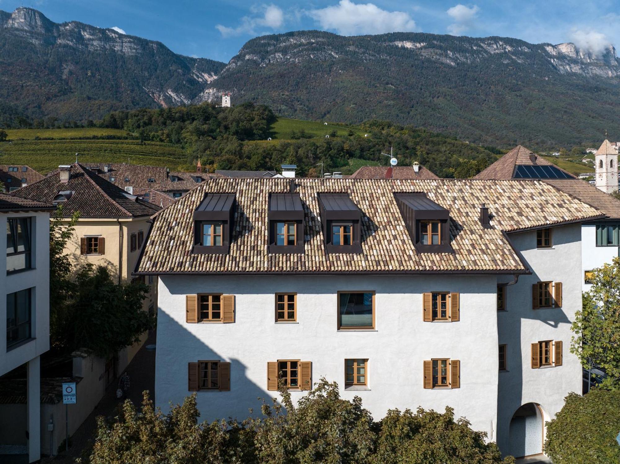 Schmitte Am Sonnenwirtsplatz Eppan In South Tyrol Appiano Sulla Strada Del Vino Exterior foto